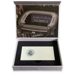 Pursuit 3 Zurück Zur Schule|Memorabilia|Santiago Bernabéu Stadion Real Madrid Stück Umkleidekabine - Weißes Teakholz